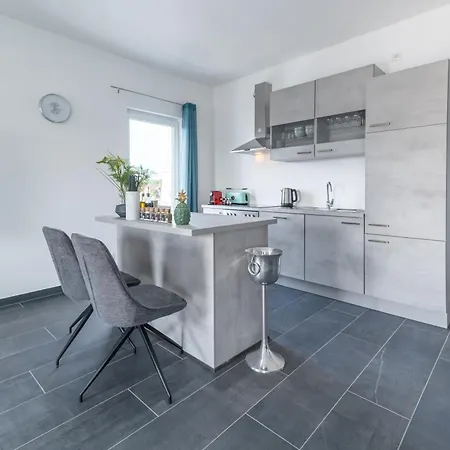 Lit Living - Luxury House - Box Spring - Parking - Exclusive Kitchen Apartman Altenstadt