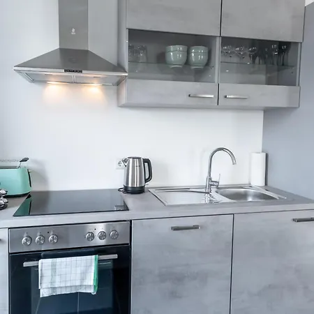 Lit Living - Luxury House - Box Spring - Parking - Exclusive Kitchen Daire *