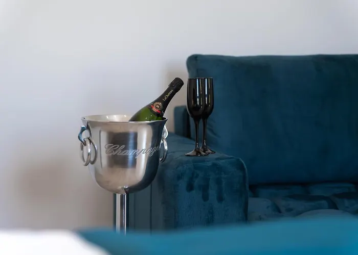 Lit Living - Luxury House - Box Spring - Parking - Exclusive Kitchen * Altenstadt