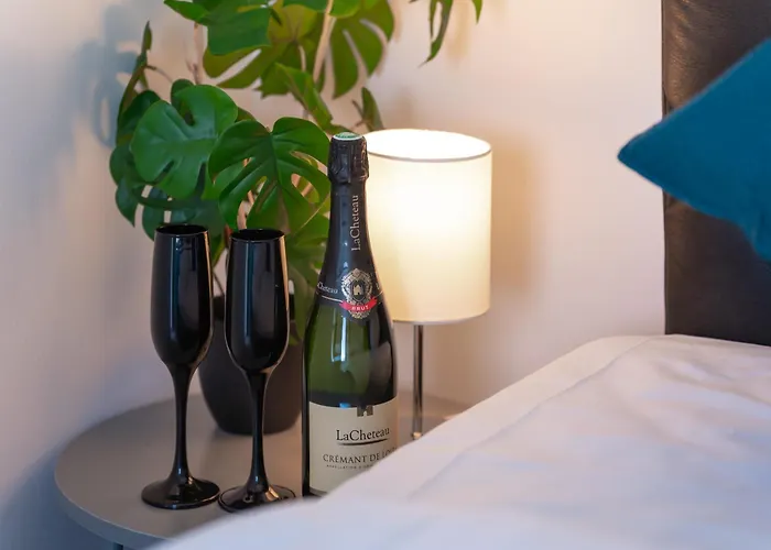 Lit Living - Luxury House - Box Spring - Parking - Exclusive Kitchen Apartmán *